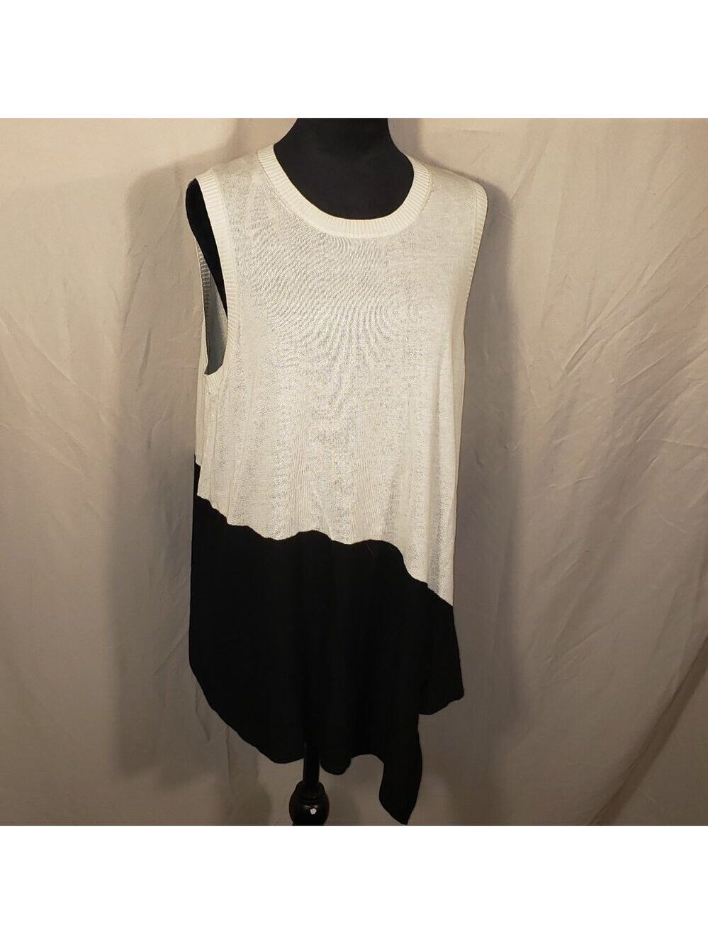 Anne Klein XL Cream/Black Sleeveless Top